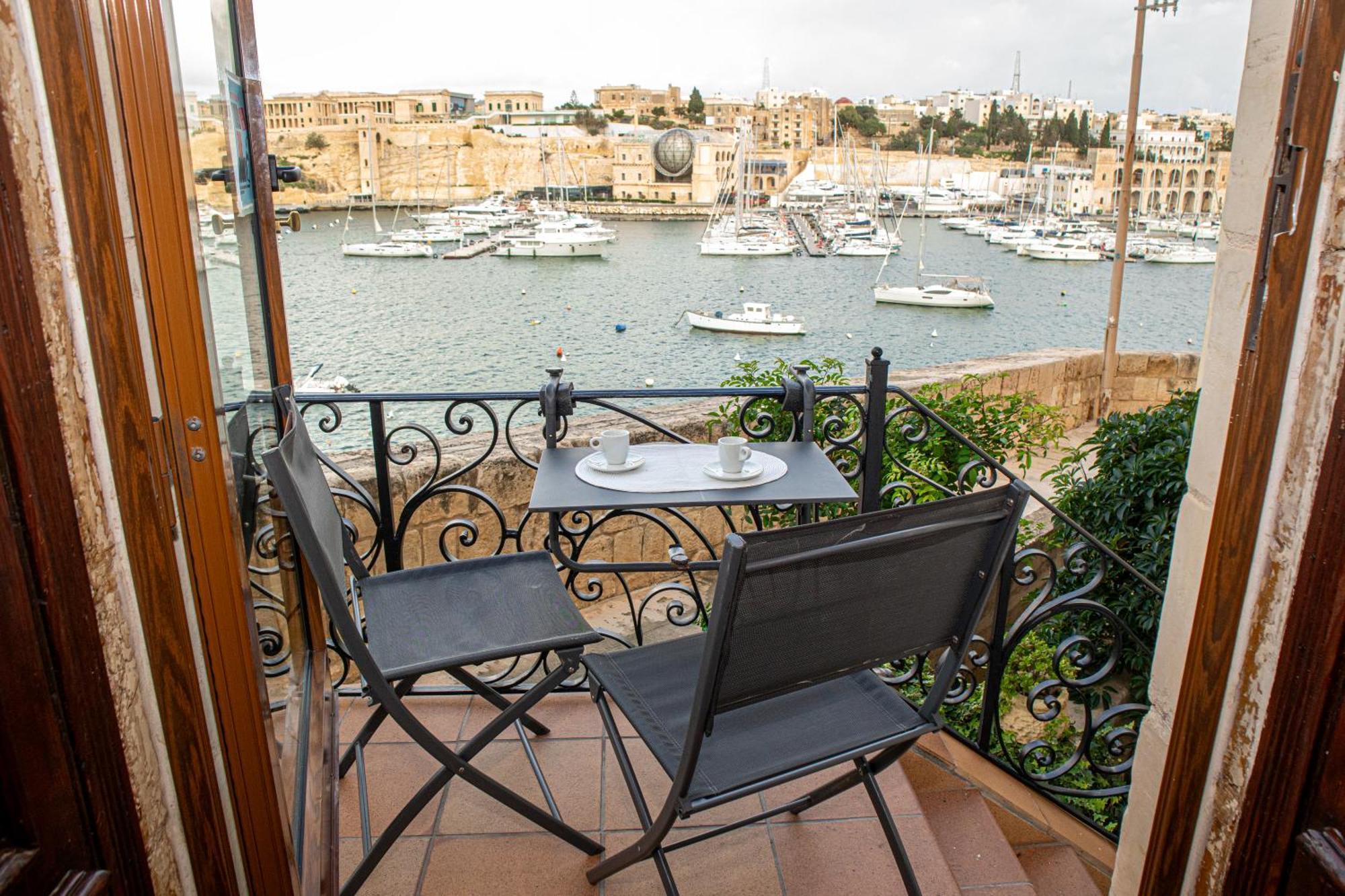 Seagull Birgu - Waterfront Home Εξωτερικό φωτογραφία